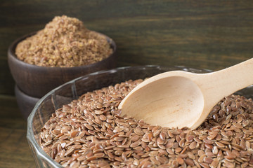 Flax seed and powder - Linum usitatissimum