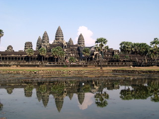 Fototapeta na wymiar View of Angkor Wat in Siem Reap, Cambodia 