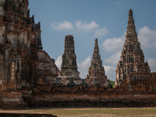 Fototapeta premium Wat Chaiwatthanaram is ancient buddhist temple, famous and major tourist attraction religious of Ayutthaya Historical Park in Phra Nakhon Si Ayutthaya Province, Thailand