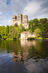 Fototapeta na wymiar Durham Cathedral and River Wear