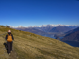 Fototapeta na wymiar Trekking in montagna
