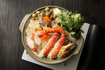 カニ鍋　Hot pot of red king crab