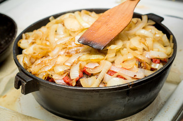Preparation of Chahokhbili from chicken meat
