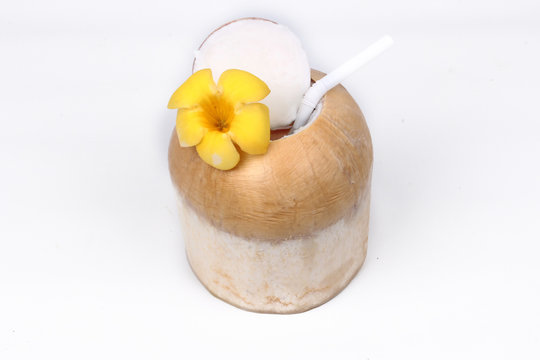 Ready served of aromatic coconut with tube for drinking  flagrant juice .
