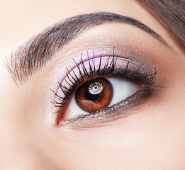 Naklejka premium Woman eye make-up