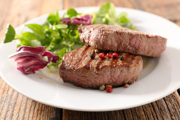 grilled beef steak and salad