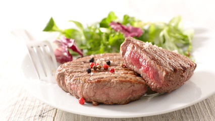 grilled beef steak and salad
