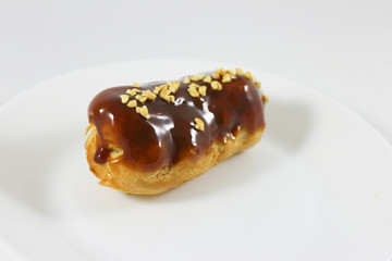 Caramel eclair