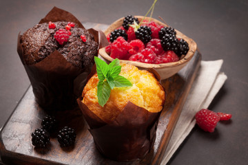 Muffins with berries