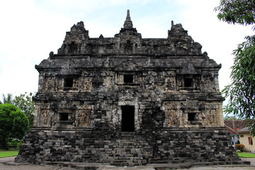 Naklejka premium Jogjakarta in Indonesia has dozens temples (beside the popular Borobudur and Prambanan). This one is Candi Sari Temple