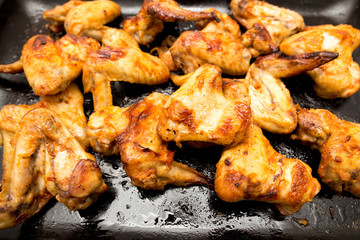 Juicy fried chicken wings in the oven