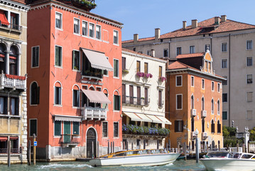 Fototapeta na wymiar Palaces along the Grand Canal, Venice, Italy