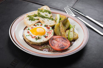 breakfast with eggs with tomatoes