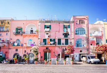 Foto op Plexiglas Procida-eiland met kleurrijke huizen in kleine stadsstraat, Italië, retro toned © neirfy