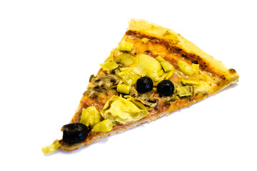 Pizzastück Pizza stück isoliert freigestellt auf weißen Hintergrund, Freisteller