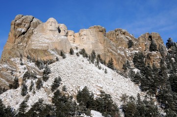 Fototapeta na wymiar First snow at Mt. Rushmore