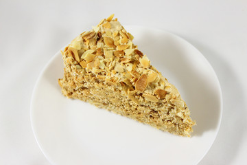 delicious almond cake