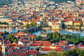 Obraz premium .Panoramic view of the evening Prague, the Vltava River and Charles Bridge. Czech Republic.