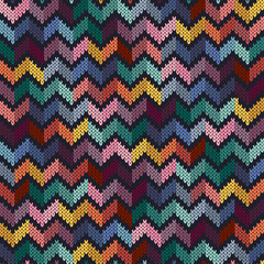 Seamless multi-colored knitted pattern