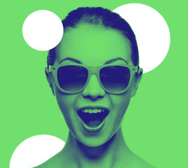 happy amazed teenage girl in sunglasses - obrazy, fototapety, plakaty