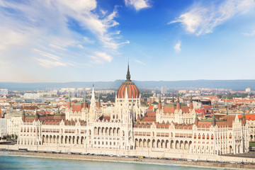Fototapeta na wymiar Beautiful view of the Hungarian Parliament on the Danube waterfront in Budapest, Hungary