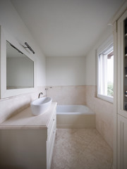 Marble bathroom well finishes