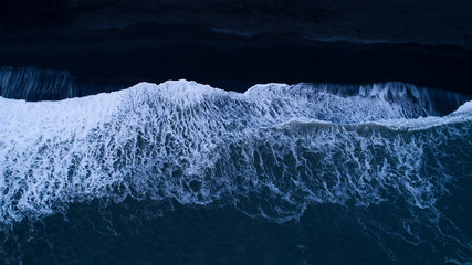 Photo aérienne de la plage de sable noir de l& 39 Islande, Vik