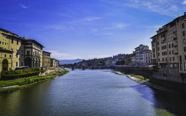 Fototapeta premium Arno river Florence