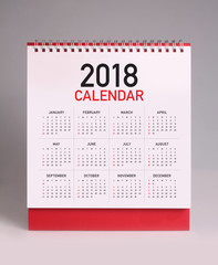 Simple desk calendar 2018