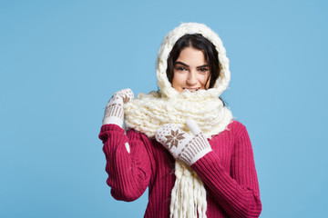 woman brunette, scarf, mittens, new year