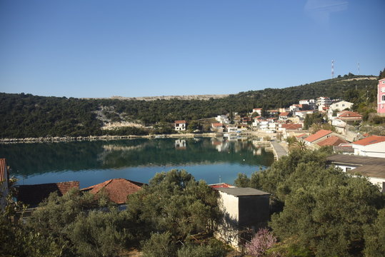 Recorrido por las granjas que van desde Dubrovnik a medjugorje y split, sus peque&ntilde;os poblados e iglesias, su agricultura y paisajes