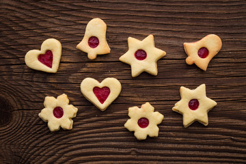 Round and star-like Christmas biscuits / Christmas cookies