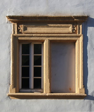 Renaissancefenster am kurtrierischen Amtshaus in Trier Pfalzel