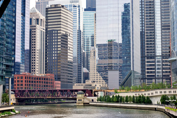 Fototapeta na wymiar Northern Riverwalk on North Branch Chicago River in Chicago, Illinois