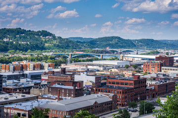 Skyline from Polish hill in Northern Pittsburgh, Pennsylvania - obrazy, fototapety, plakaty