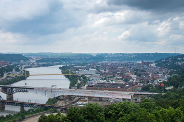 Obraz premium Skyline of Pittsburgh, Pennsylvania from Mount Washington