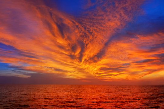 Fototapeta sunset sunrise bright colors beautiful sky