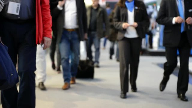 Messe Publikum, Menschen in Bewegung