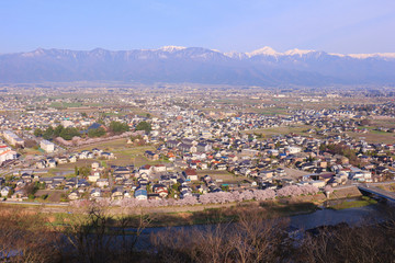 松本市　城山公園から見た北アルプス