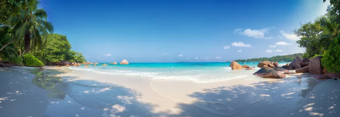 Selbstklebende Fototapete Tropischer Strand Panoramablick auf Anse Lazio Strand Praslin Insel Seychellen