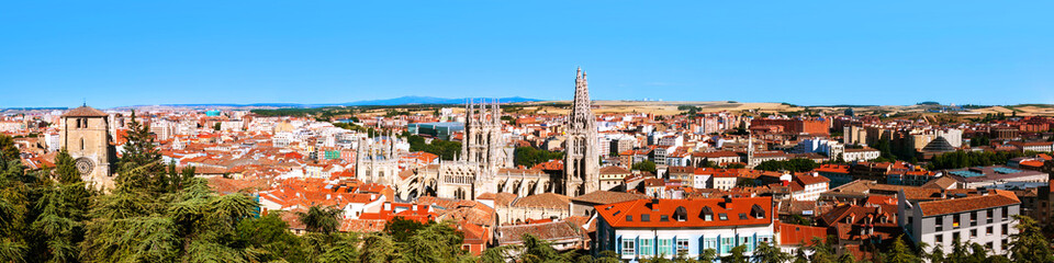 Fototapeta na wymiar Panoramic view of Burgos - historic capital of Castile in Spain