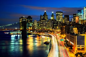 Rolgordijnen Aerial view on the city skyline in New York City, USA at night © Madrugada Verde