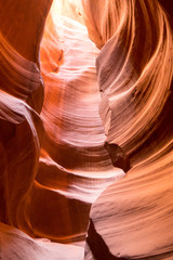 UPPER ANTELOPE CANYON