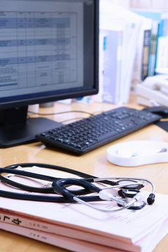 Stethoscope and medical records by computer