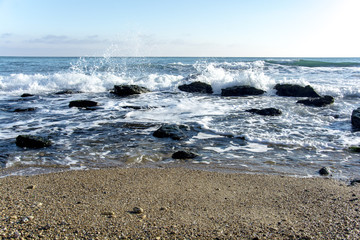  sea ​​waves of stones