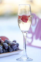 Champagne glass with berries 2
