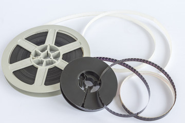 Rolos de filme super-8mm em fundo branco