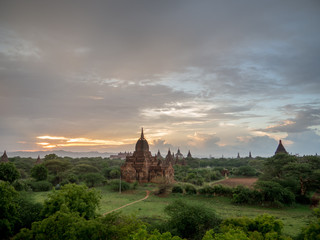 Fototapeta na wymiar Temples in Bagan at Sunset