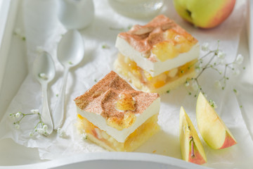 Enjoy your apple pie with cinnamon and fresh fruits