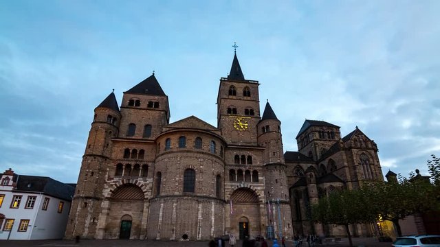 4K Hyperlapse of the Cathedral of Trier, Germany